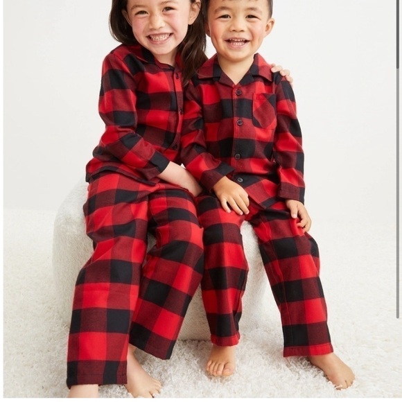 Old Navy Other - UNISEX Flannel Pajama Set